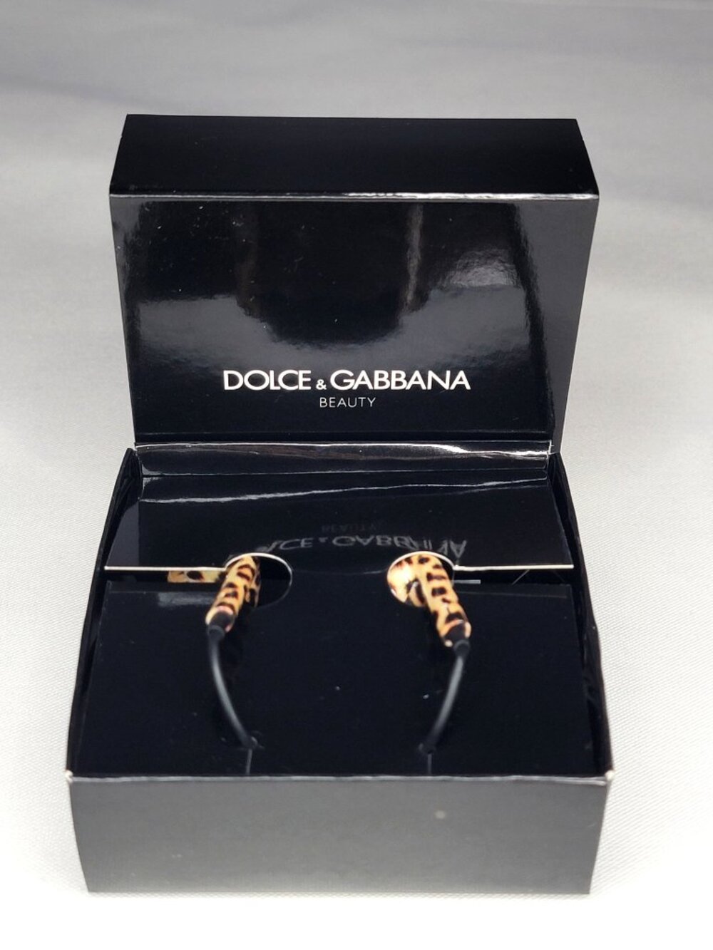 Dolce & Gabbana Beauty Wired Earphones
